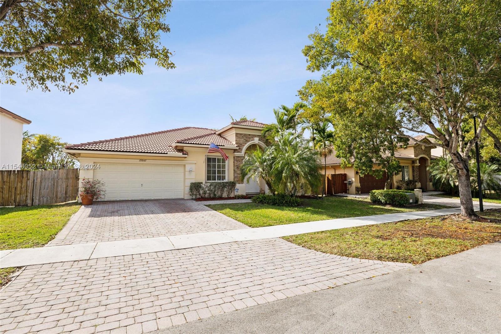 Lakes by the Bay Amber - Residential