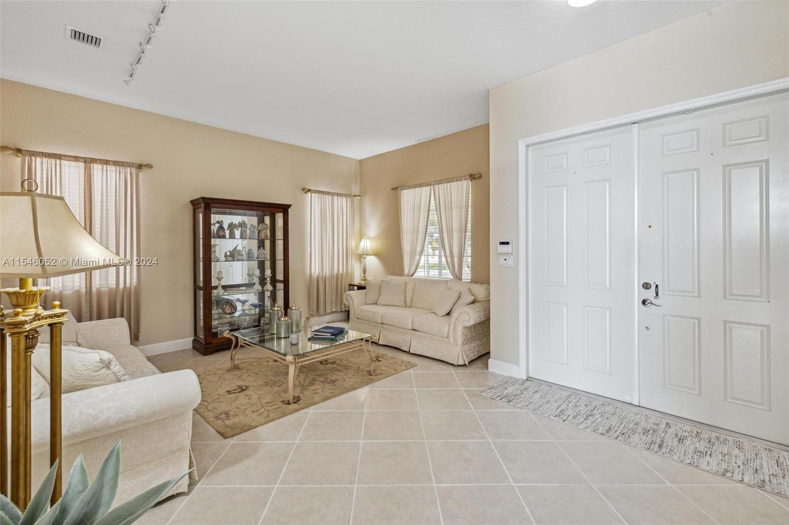 Lakes by the Bay Amber - Residential