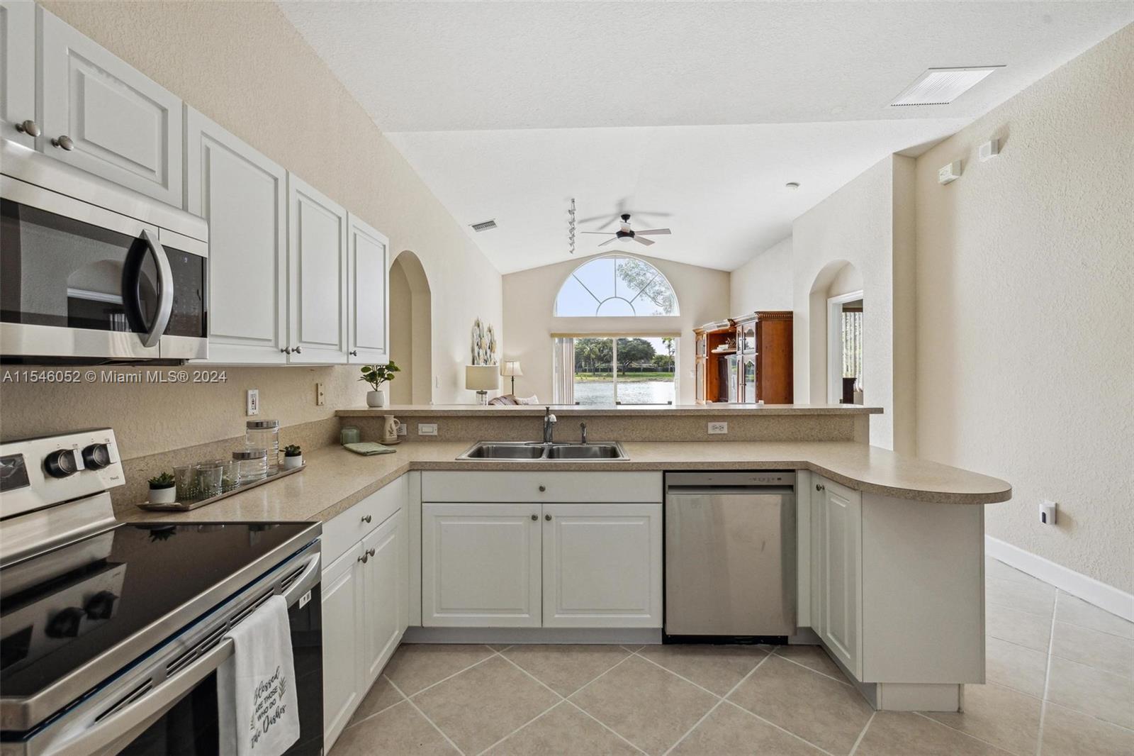 Lakes by the Bay Amber - Residential
