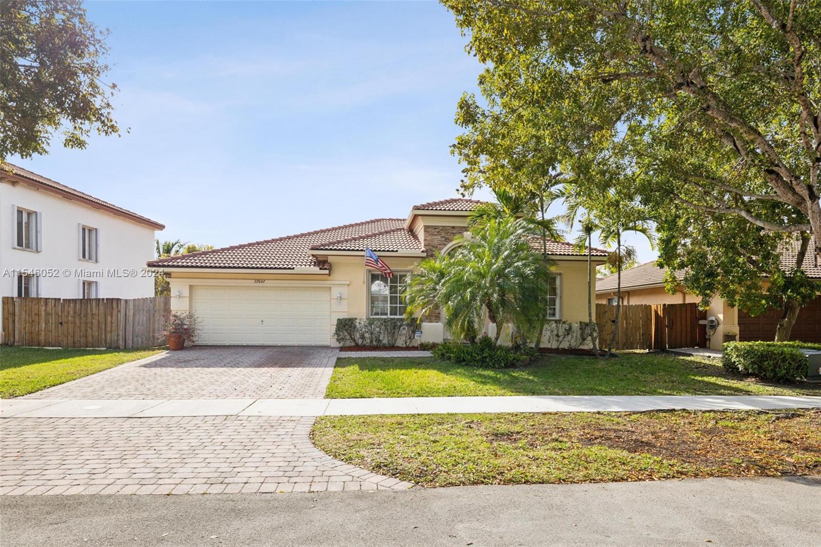 Lakes by the Bay Amber - Residential