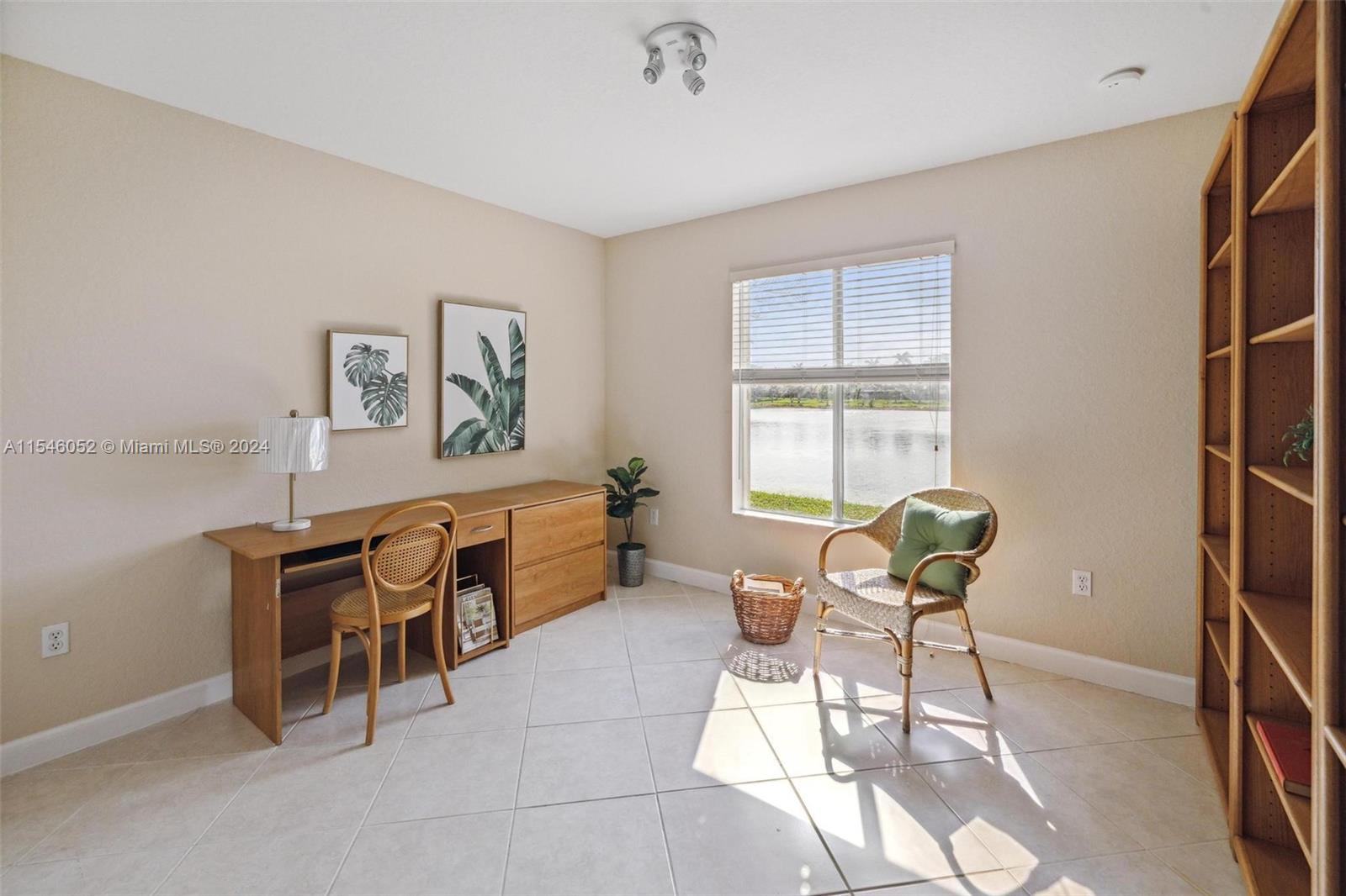 Lakes by the Bay Amber - Residential
