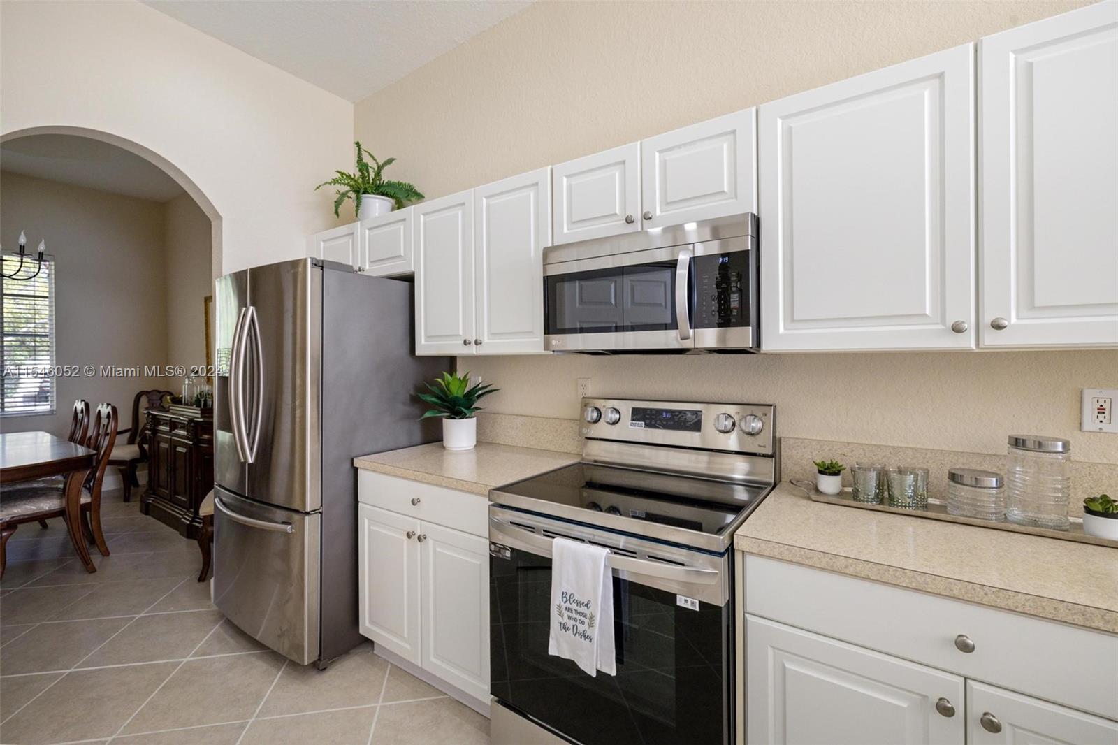 Lakes by the Bay Amber - Residential