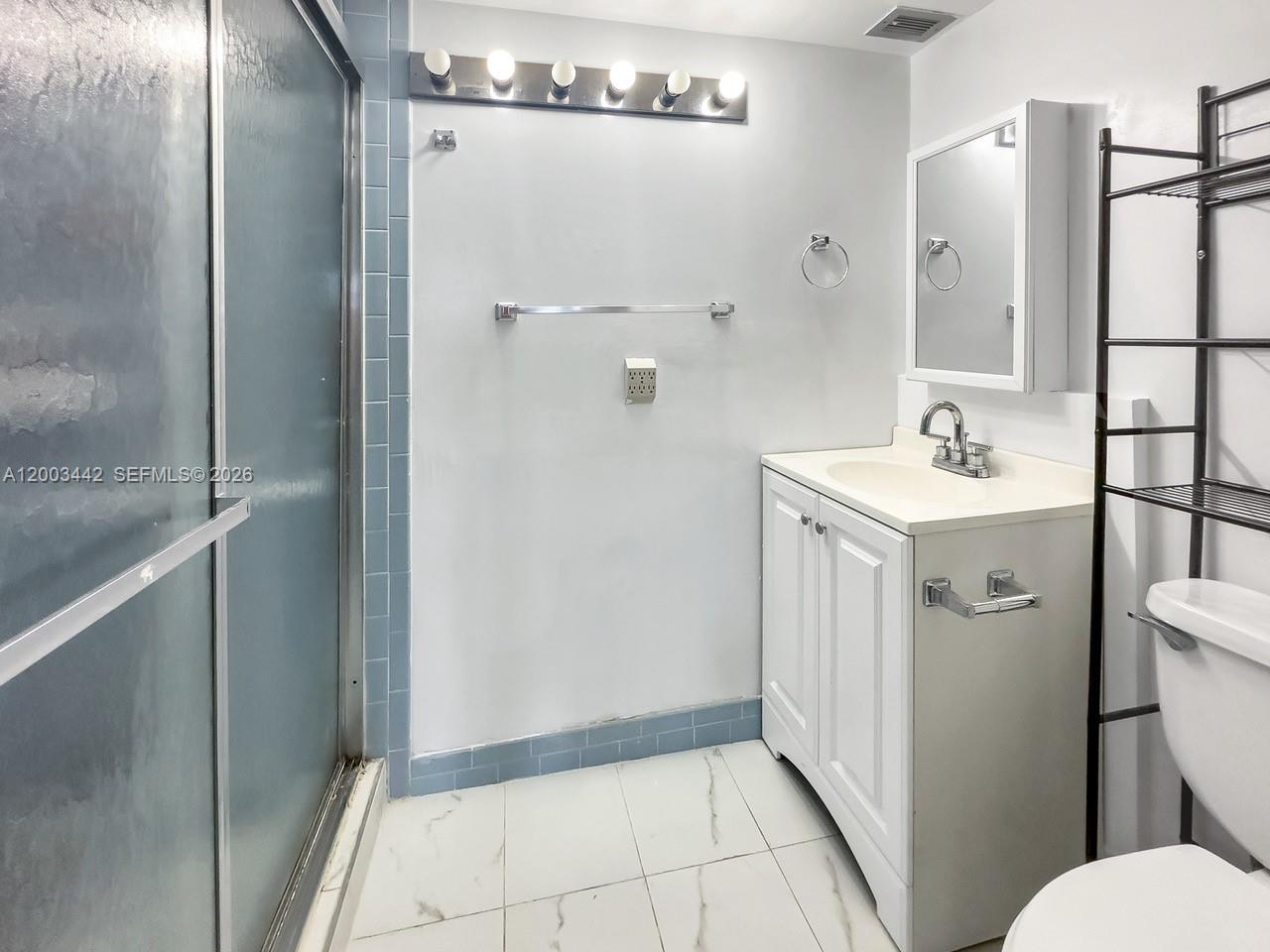 COMMODORE PLAZA CONDO - Residential