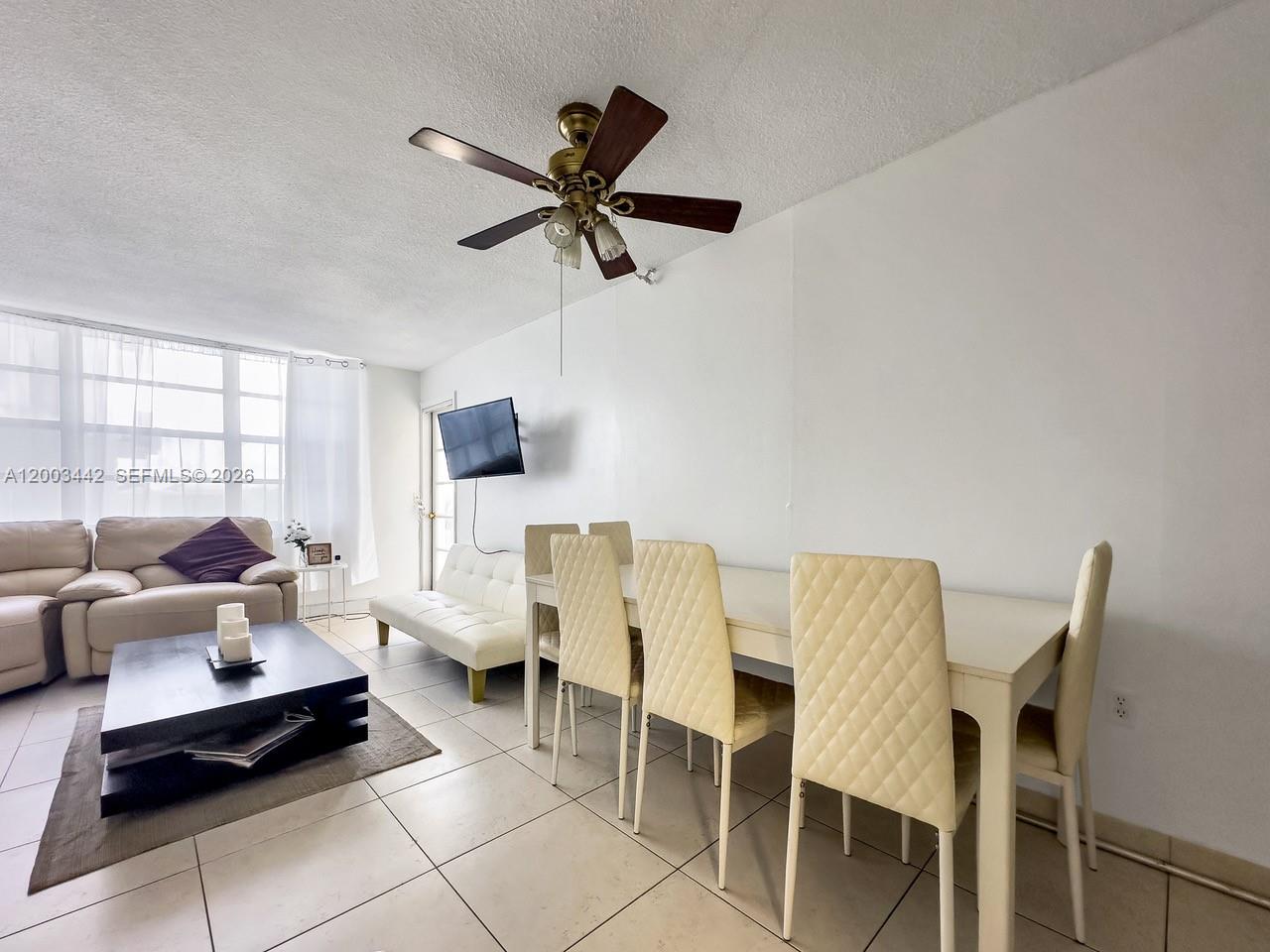 COMMODORE PLAZA CONDO - Residential