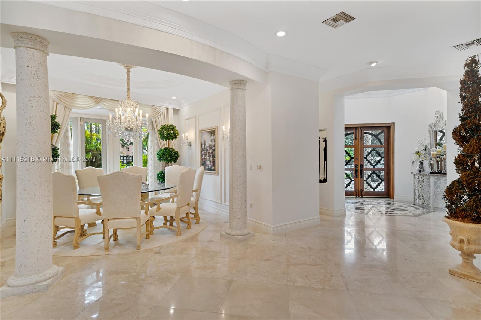 NAVARRO ISLE - Residential