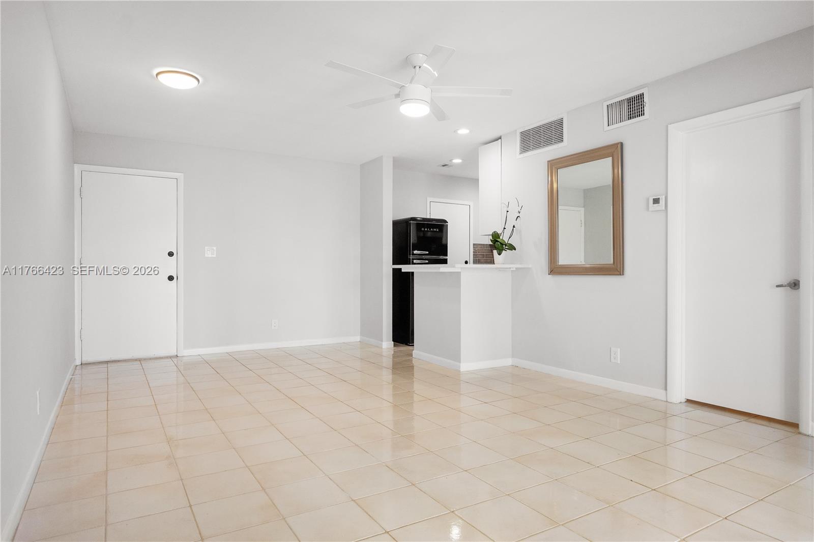 RIVER SHORES CONDO - Residential
