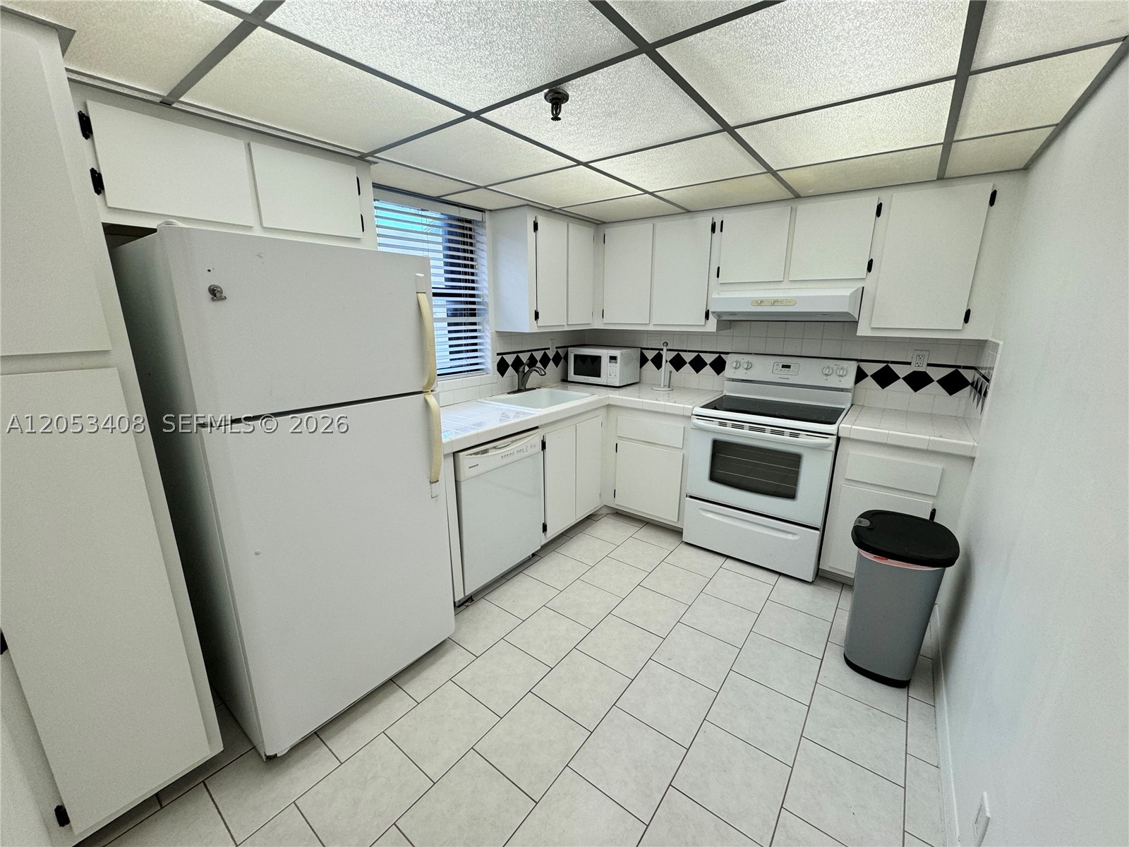 OCEANFRONT PLAZA CONDO - Residential Lease