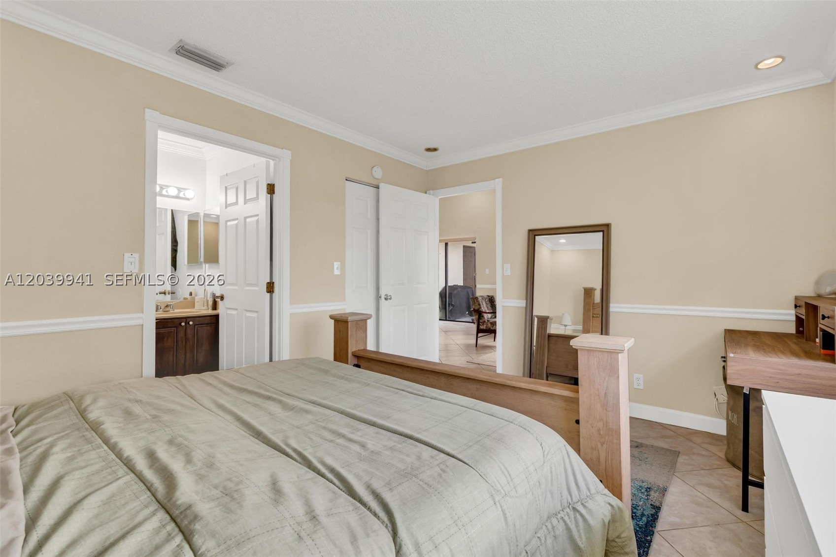 VENETIAN LAKES CONDO - Residential