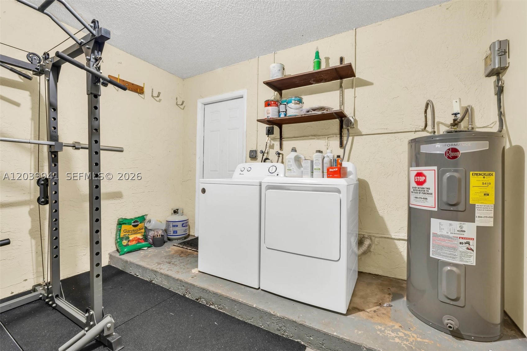 VENETIAN LAKES CONDO - Residential