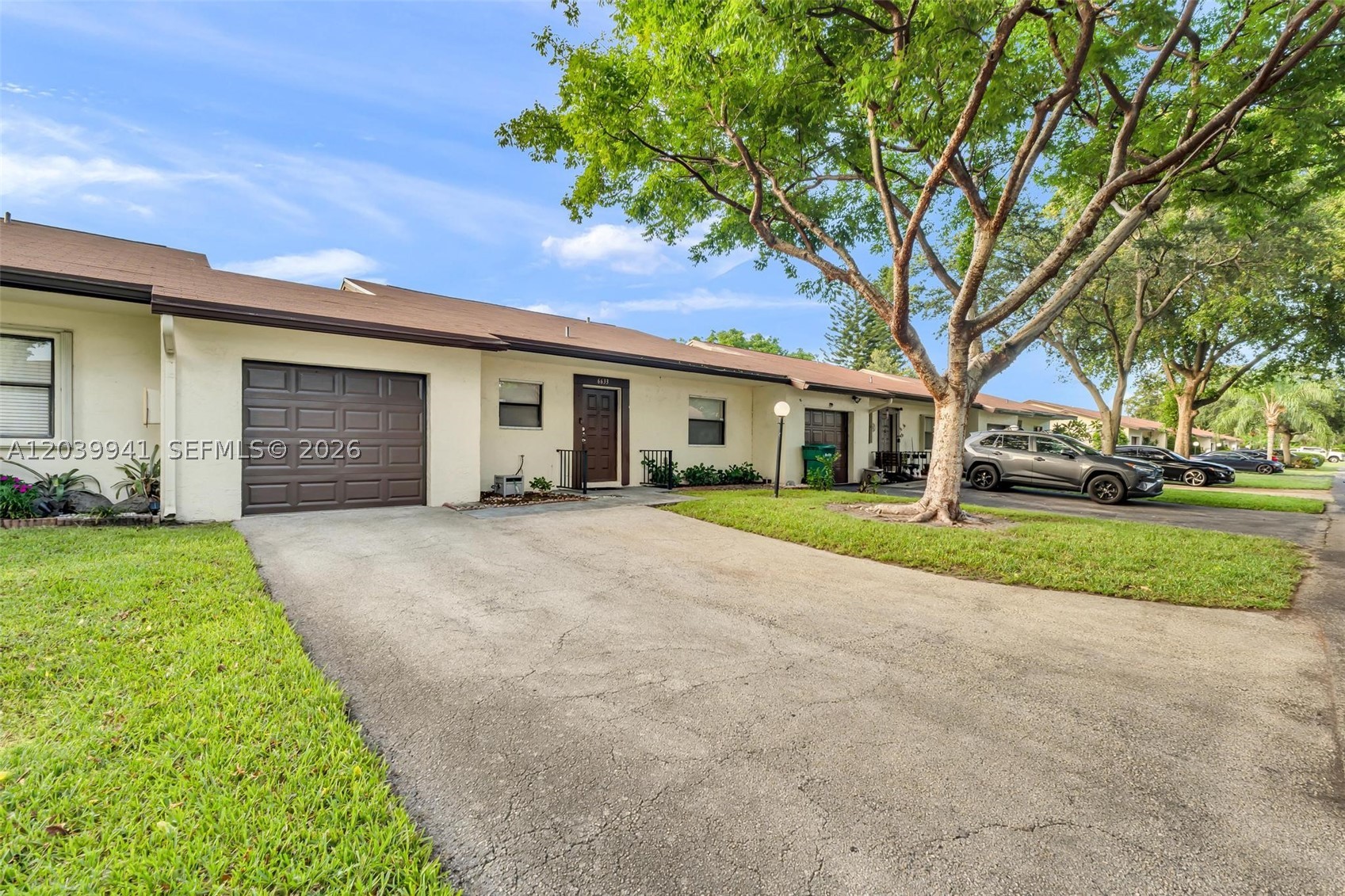 VENETIAN LAKES CONDO - Residential