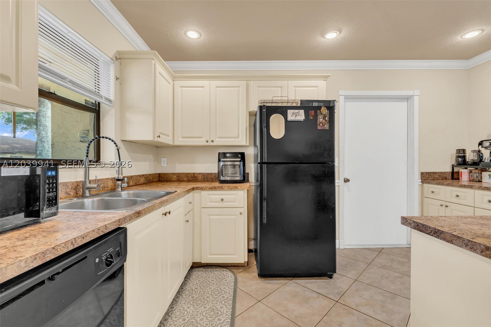 VENETIAN LAKES CONDO - Residential