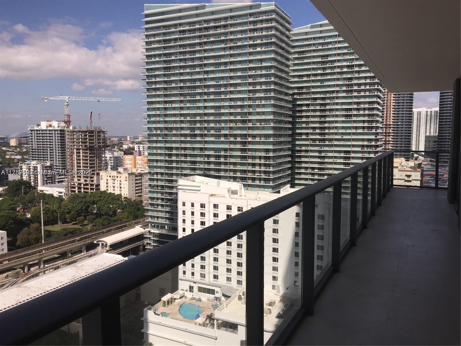 1300 S MIAMI AVENUE CONDO - Residential