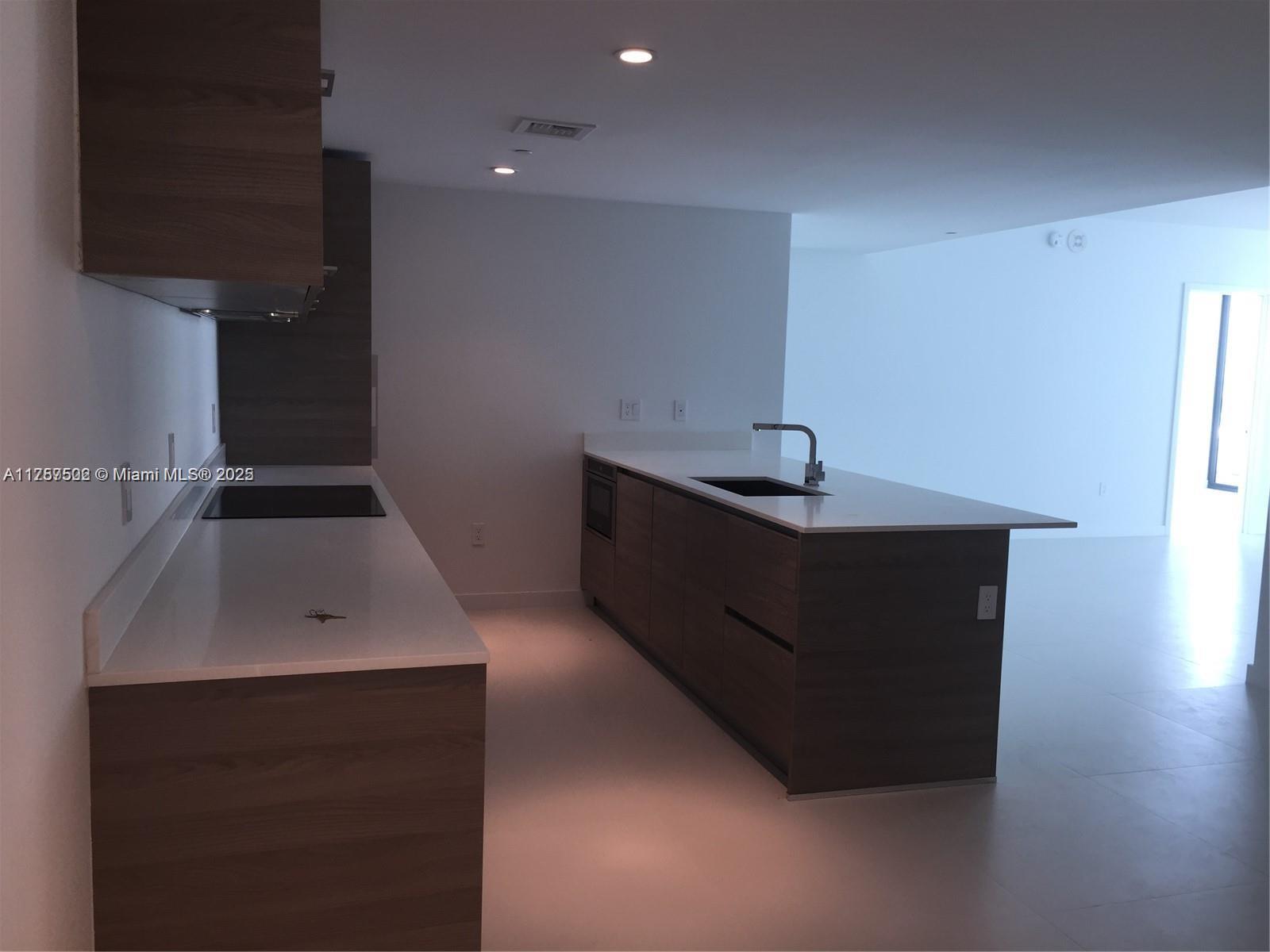 1300 S MIAMI AVENUE CONDO - Residential