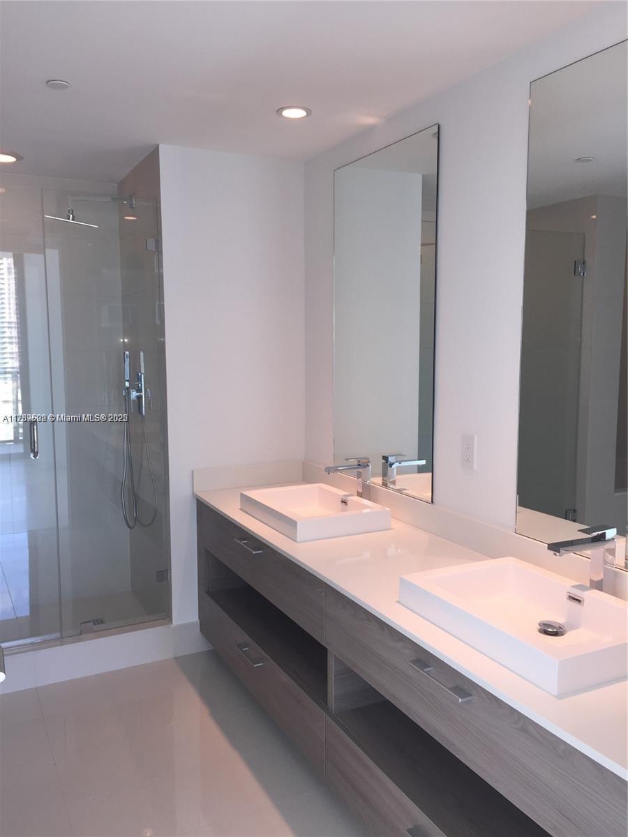 1300 S MIAMI AVENUE CONDO - Residential