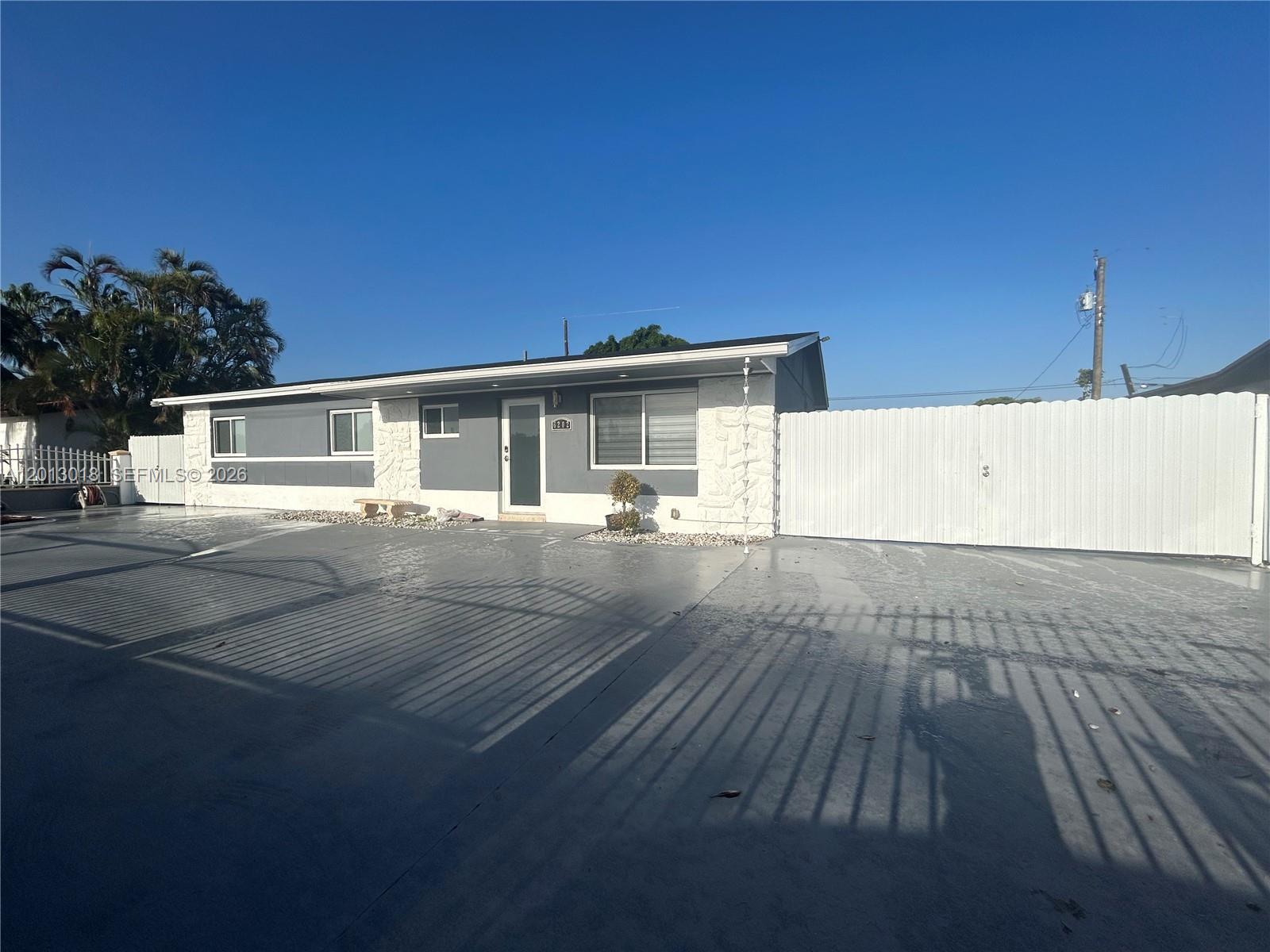 WESTWOOD ESTS 4TH ADDN - Residential