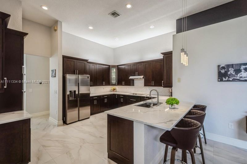 SUNSET LAKES PLAT ONE - Residential