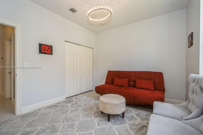 SUNSET LAKES PLAT ONE - Residential