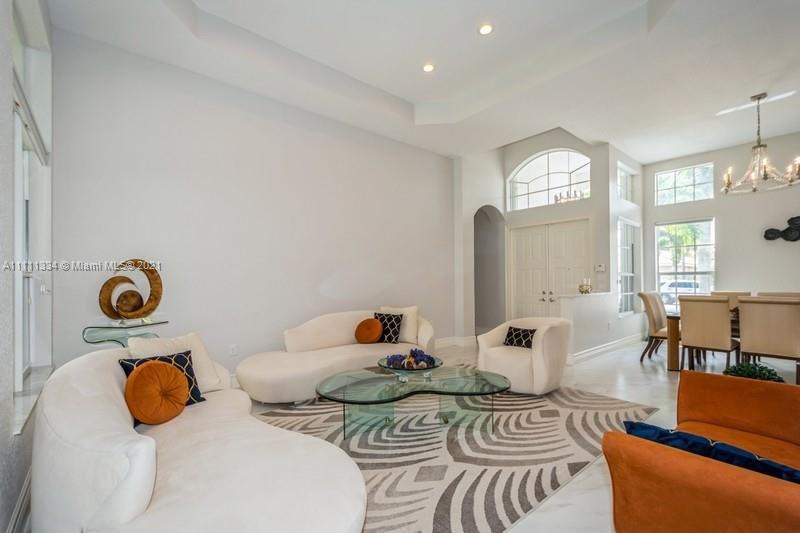 SUNSET LAKES PLAT ONE - Residential
