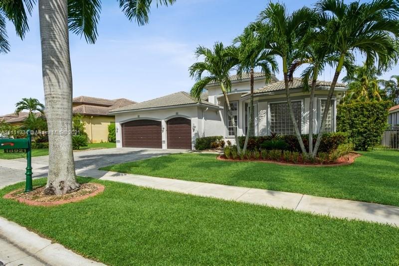 SUNSET LAKES PLAT ONE - Residential