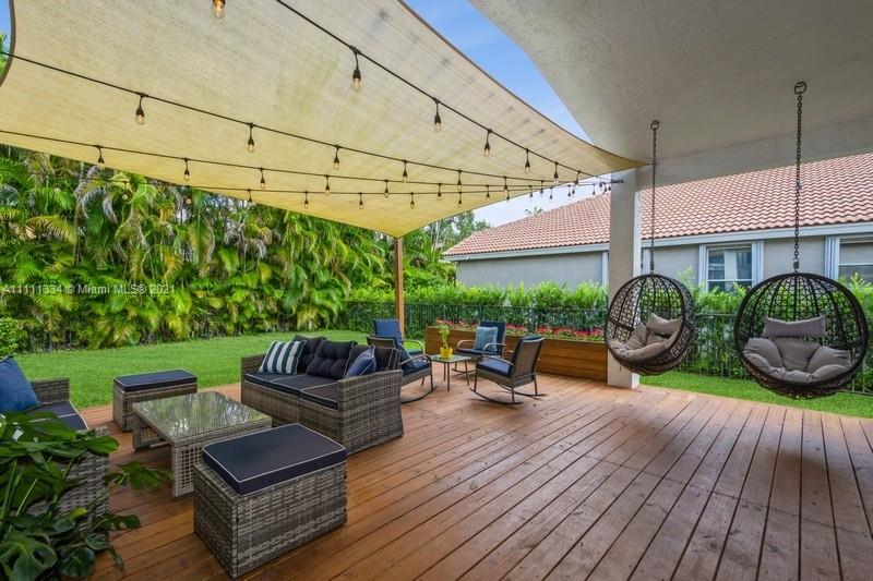 SUNSET LAKES PLAT ONE - Residential