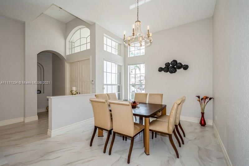 SUNSET LAKES PLAT ONE - Residential