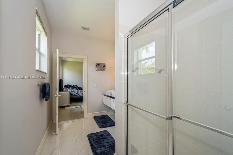SUNSET LAKES PLAT ONE - Residential