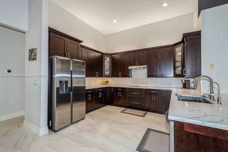 SUNSET LAKES PLAT ONE - Residential