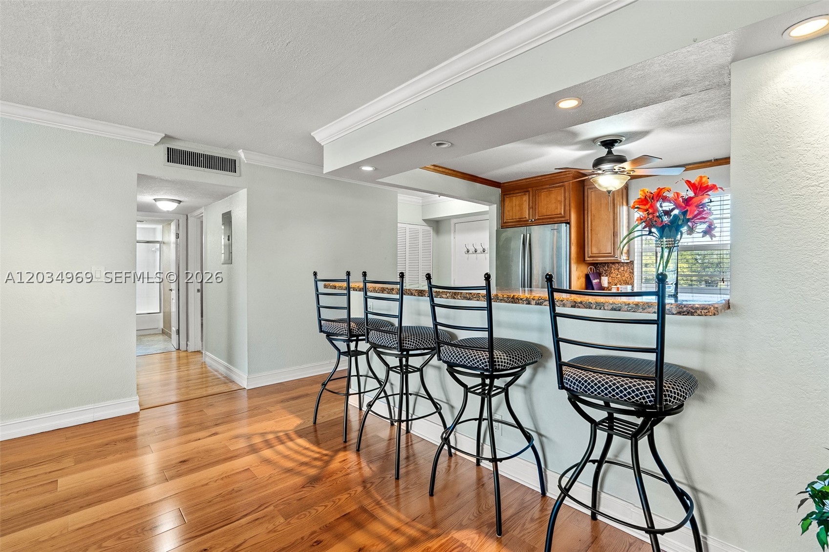 MEADOWBROOK LAKES CONDO - Residential