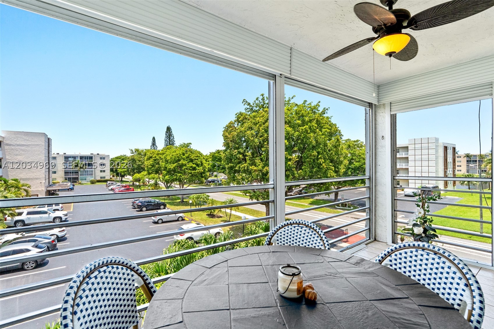 MEADOWBROOK LAKES CONDO - Residential