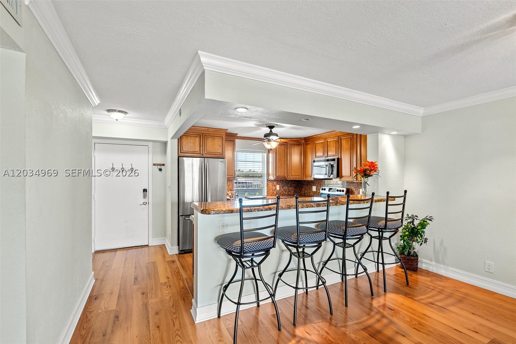 MEADOWBROOK LAKES CONDO - Residential
