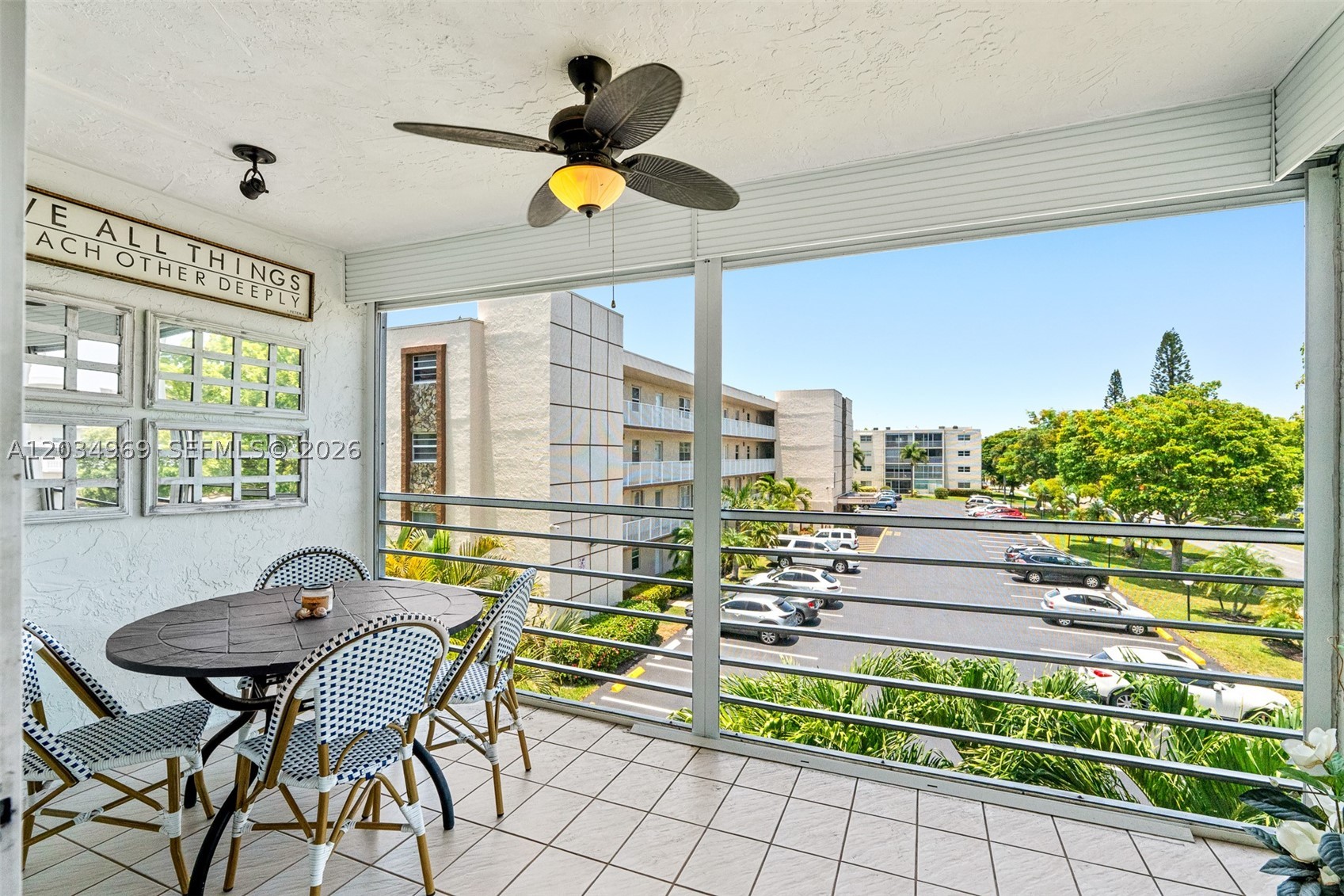 MEADOWBROOK LAKES CONDO - Residential