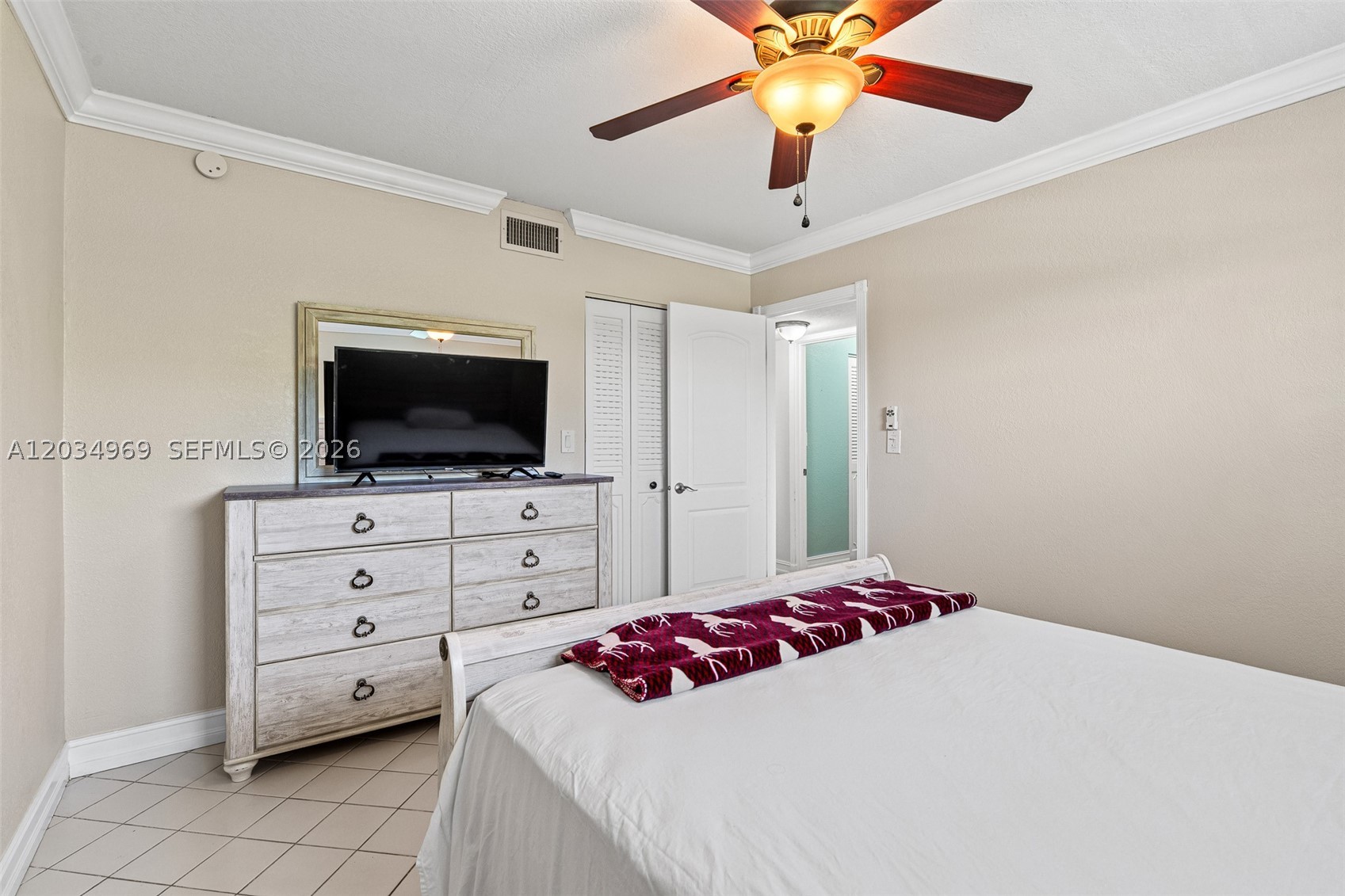 MEADOWBROOK LAKES CONDO - Residential