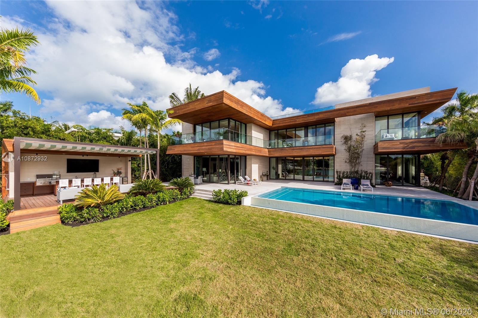 LA GORCE GOLF SUB - Residential