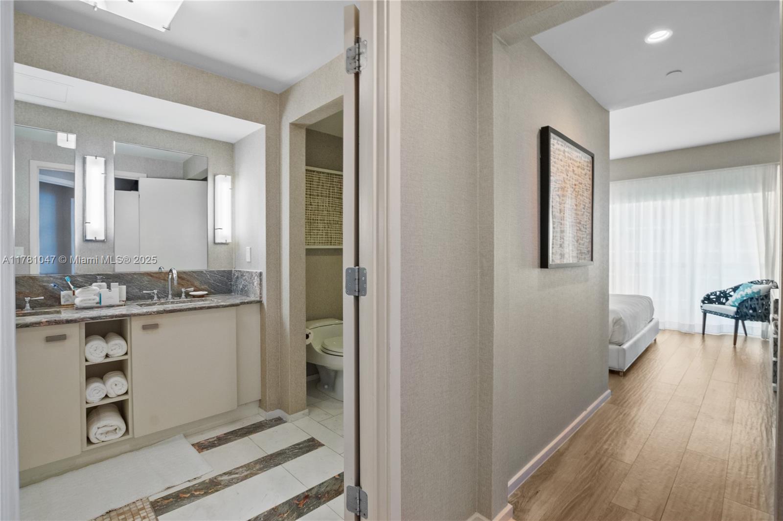 551 FLB CONDOMINIUM HOTEL - Residential