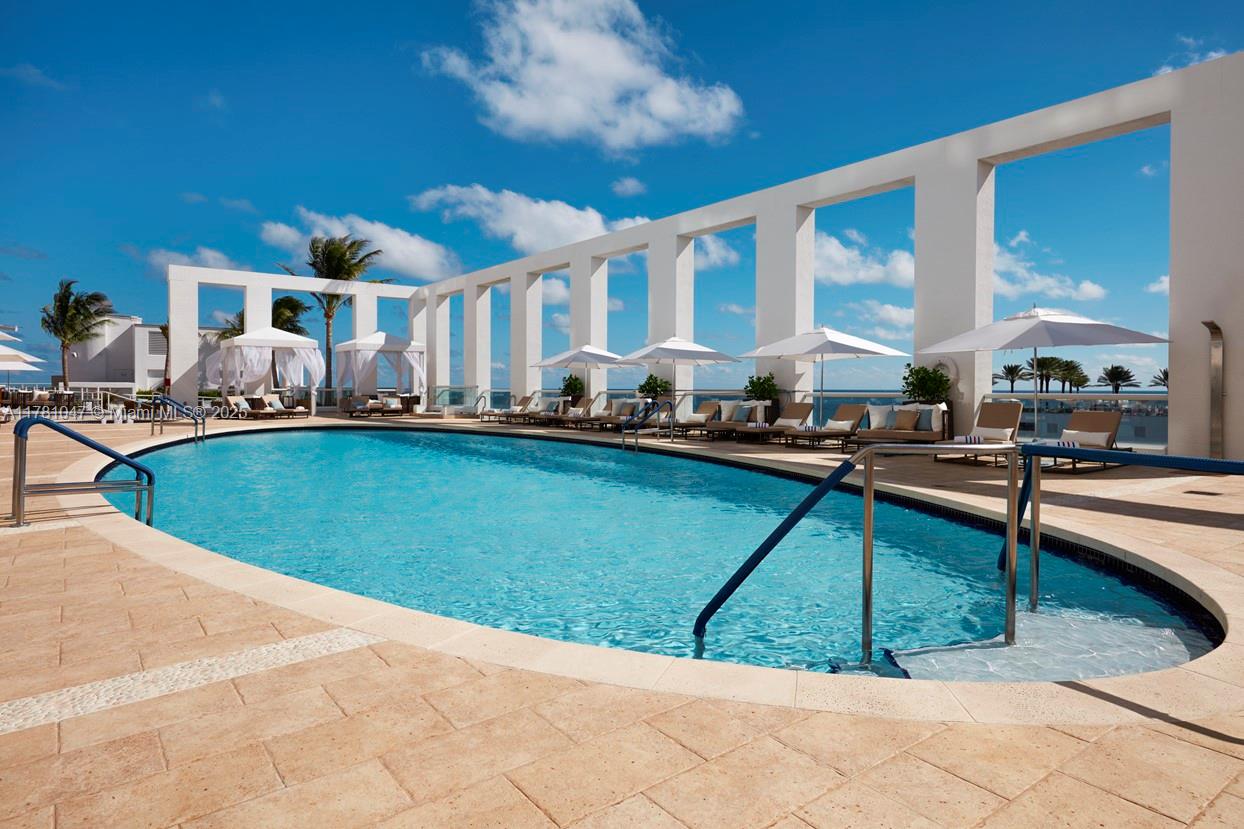 551 FLB CONDOMINIUM HOTEL - Residential