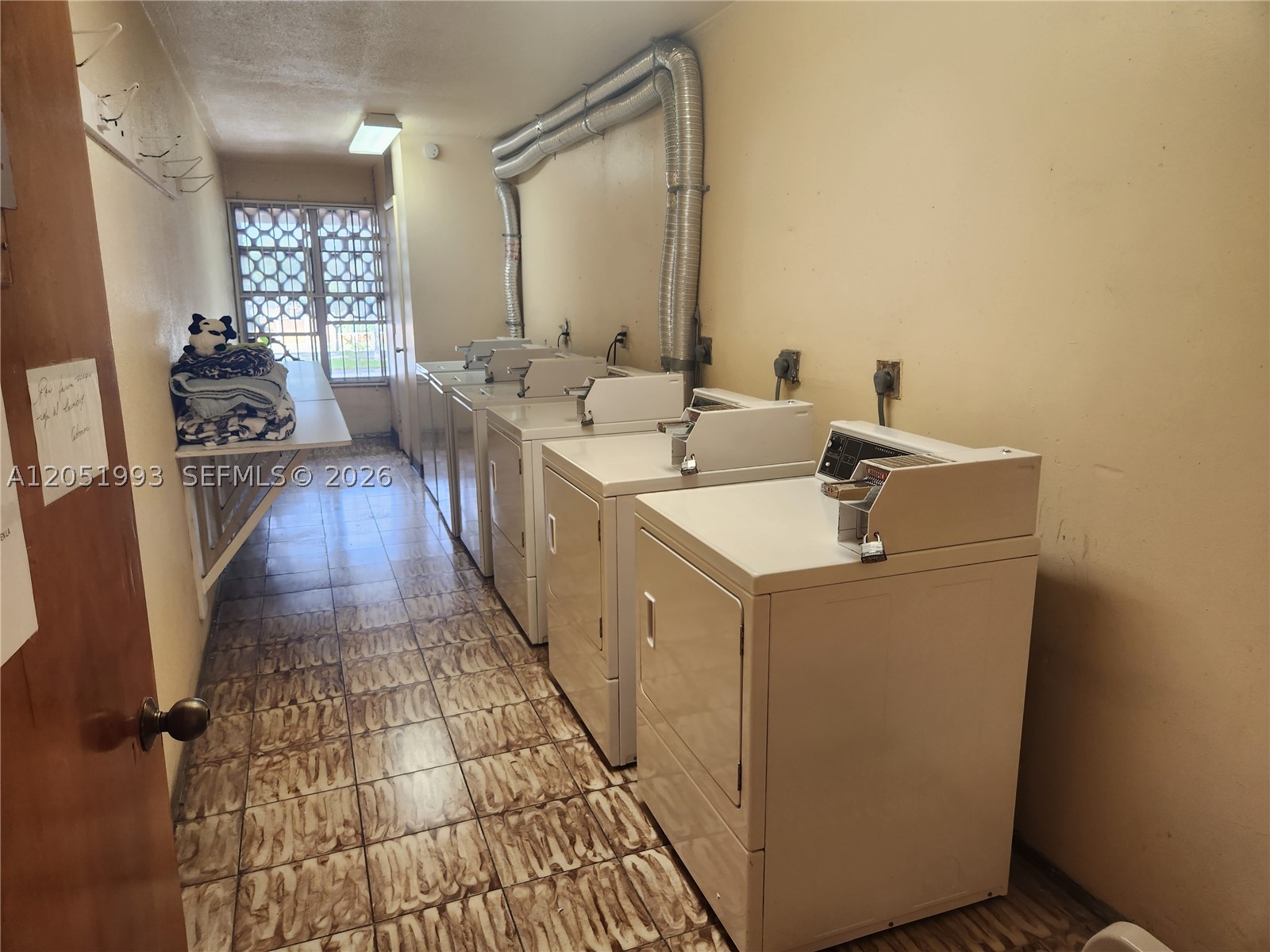 WESTCHESTER LUXURY CONDO - Residential Lease