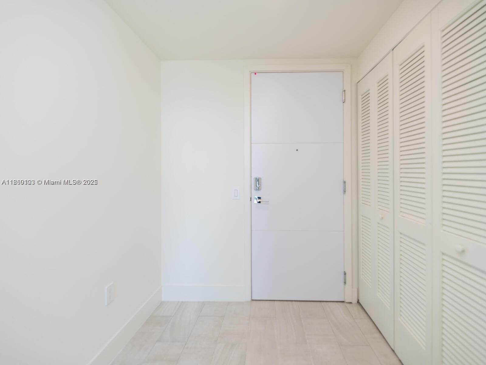 METROPICA NORTH TOWER ONE - Residential