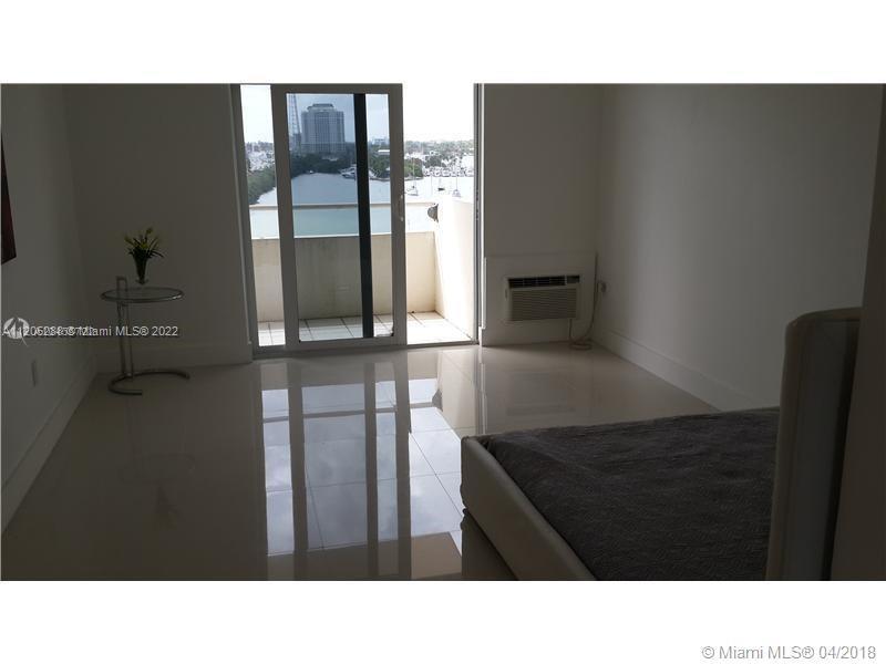 BAYSHORE YACHT & TENNIS C - Residential Lease