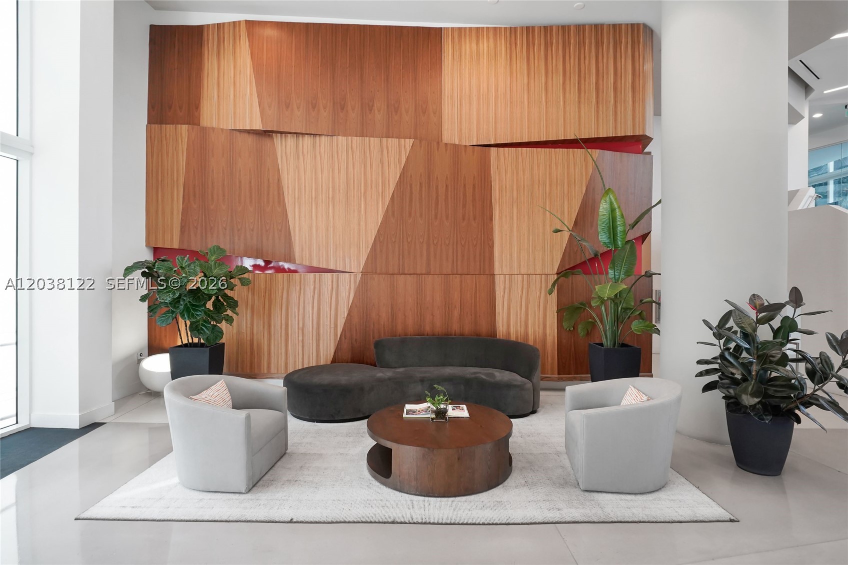 THE CRIMSON CONDO - Residential