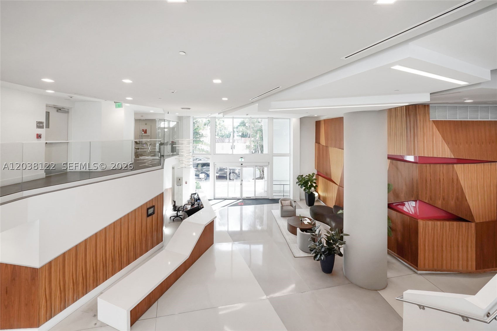 THE CRIMSON CONDO - Residential