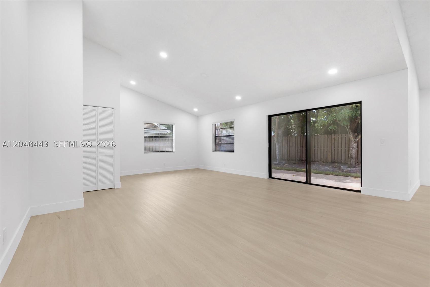 BOULEVARD WOODS NORTH - Residential