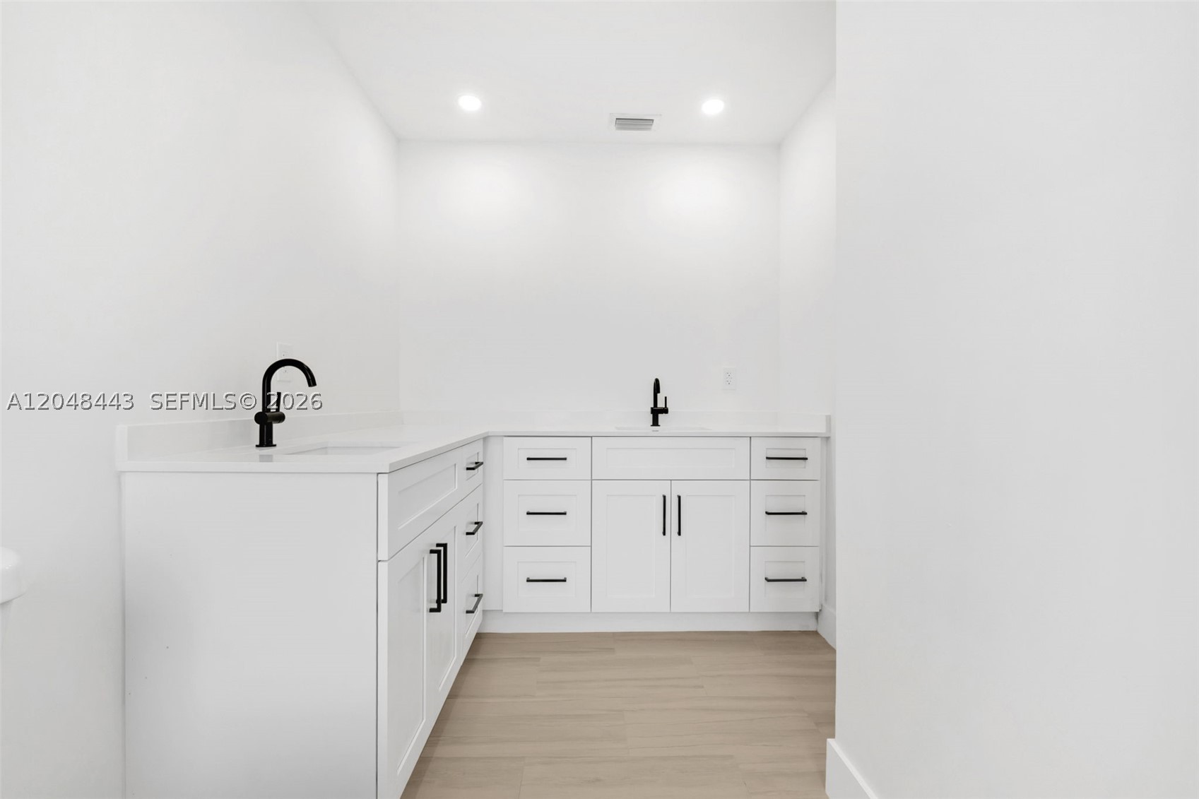 BOULEVARD WOODS NORTH - Residential