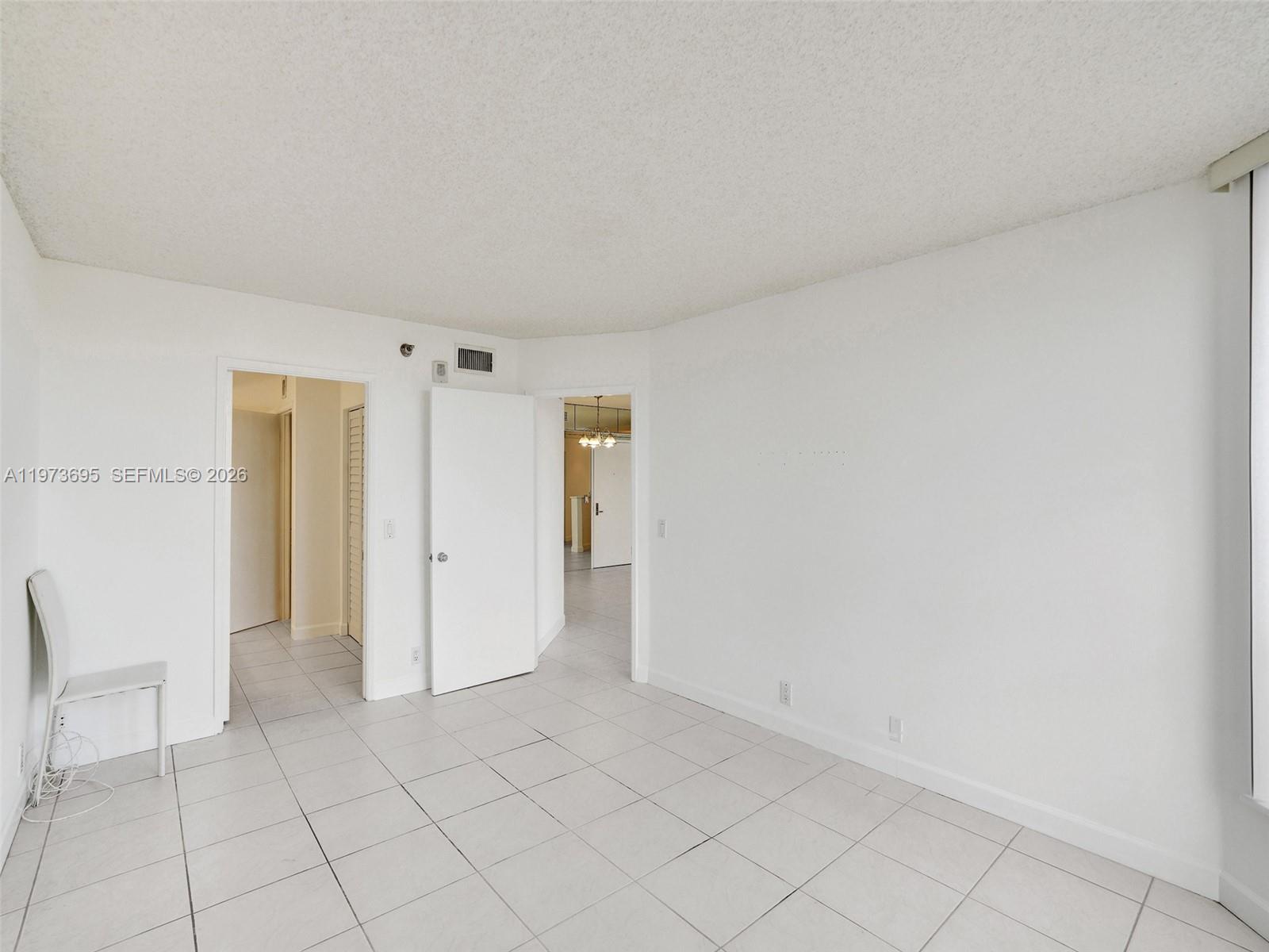 MYSTIC POINTE TOWER 600 C - Residential