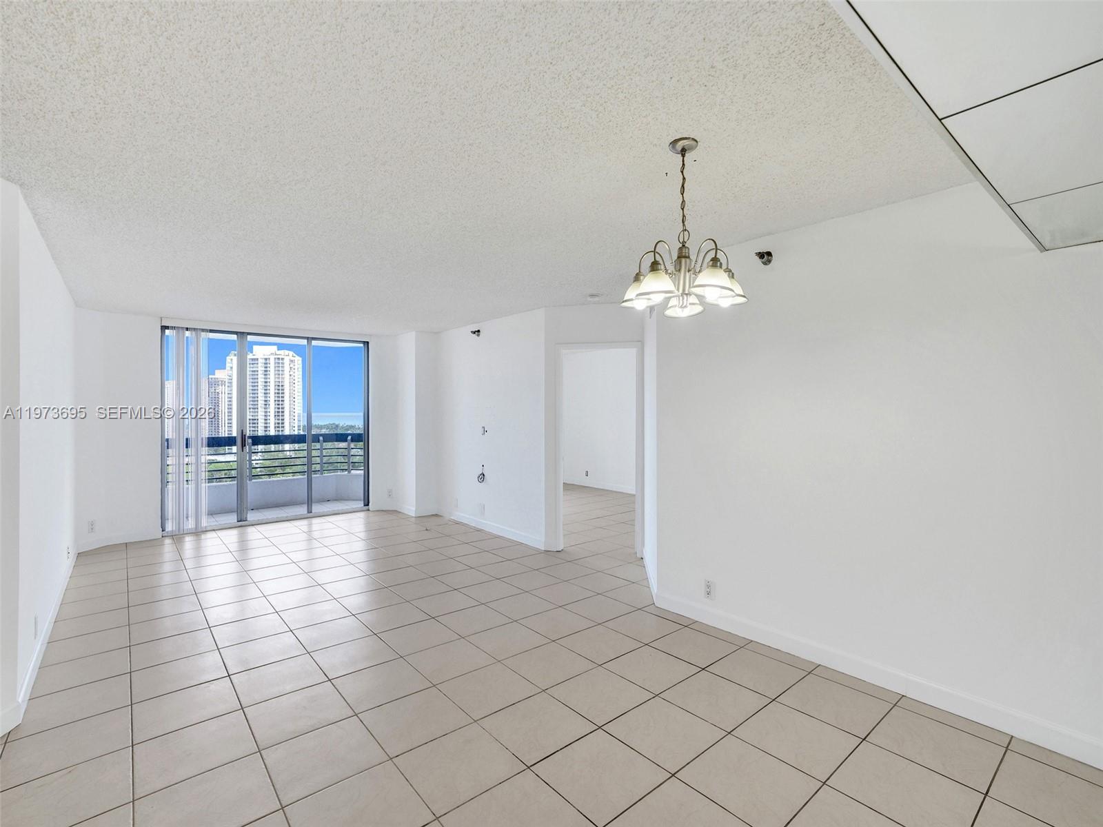 MYSTIC POINTE TOWER 600 C - Residential
