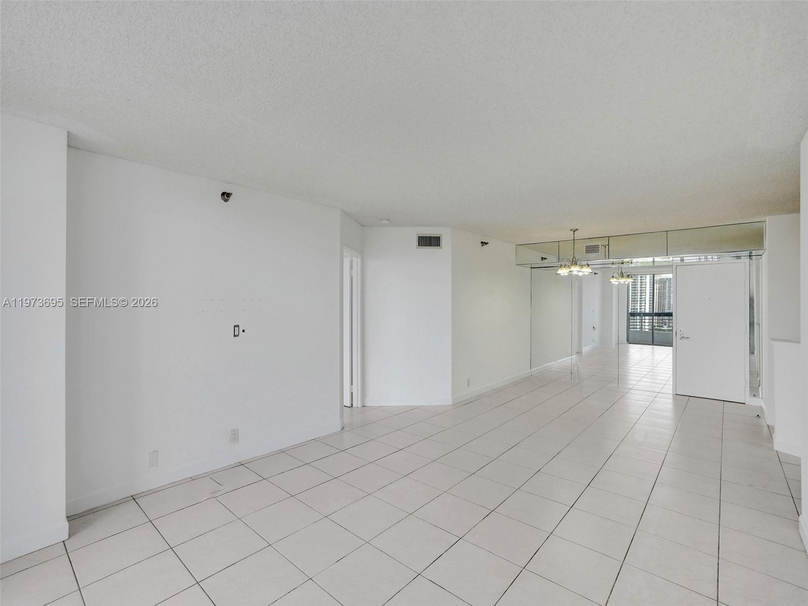 MYSTIC POINTE TOWER 600 C - Residential
