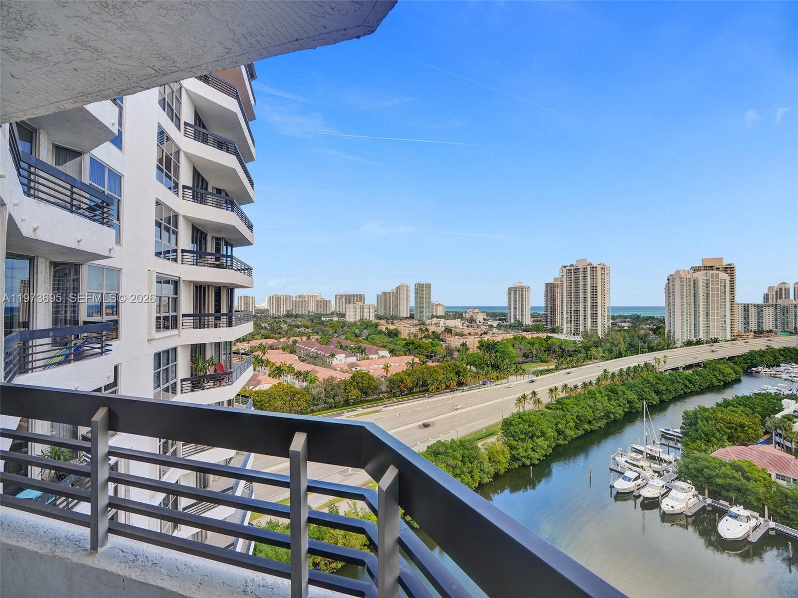 MYSTIC POINTE TOWER 600 C - Residential