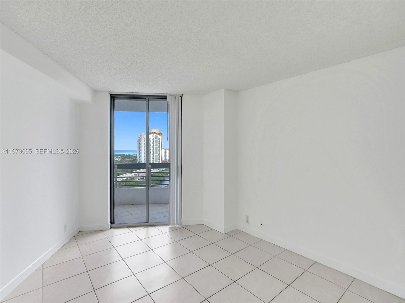 MYSTIC POINTE TOWER 600 C - Residential