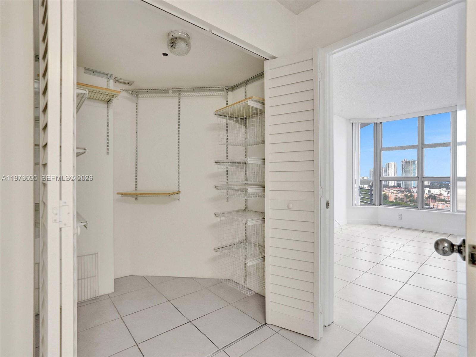 MYSTIC POINTE TOWER 600 C - Residential