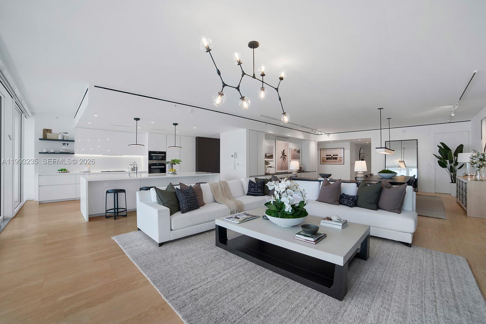 SURF CLUB CONDO - Residential