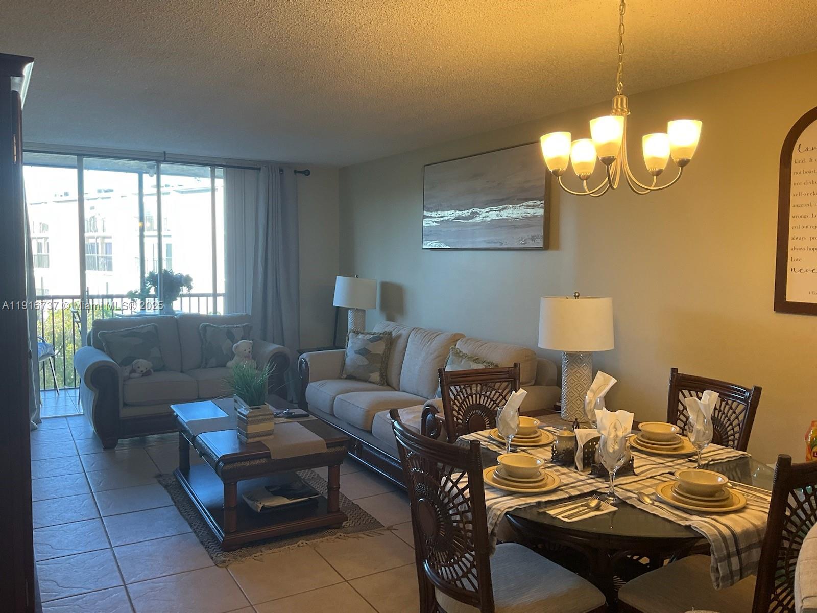 LAKESHORE AT UNIVERSITY P - Residential